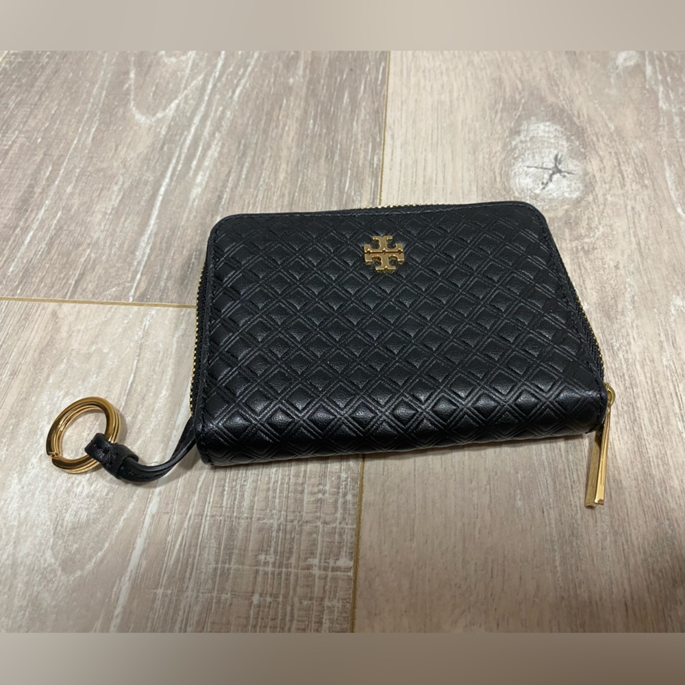 Mint Condition Tory Burch Card Case Wallet, Black, with Key Ring